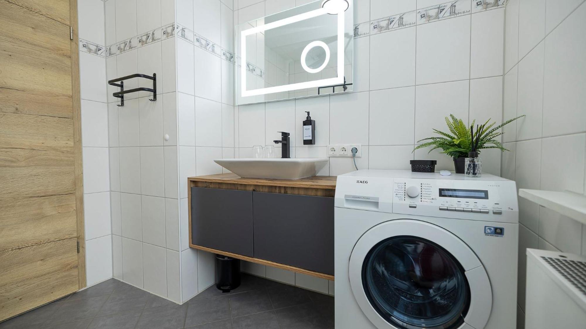 Luxx Home Mm, Airport- Fuer 7 Personen-Parken-Kueche Trunkelsberg Exteriér fotografie